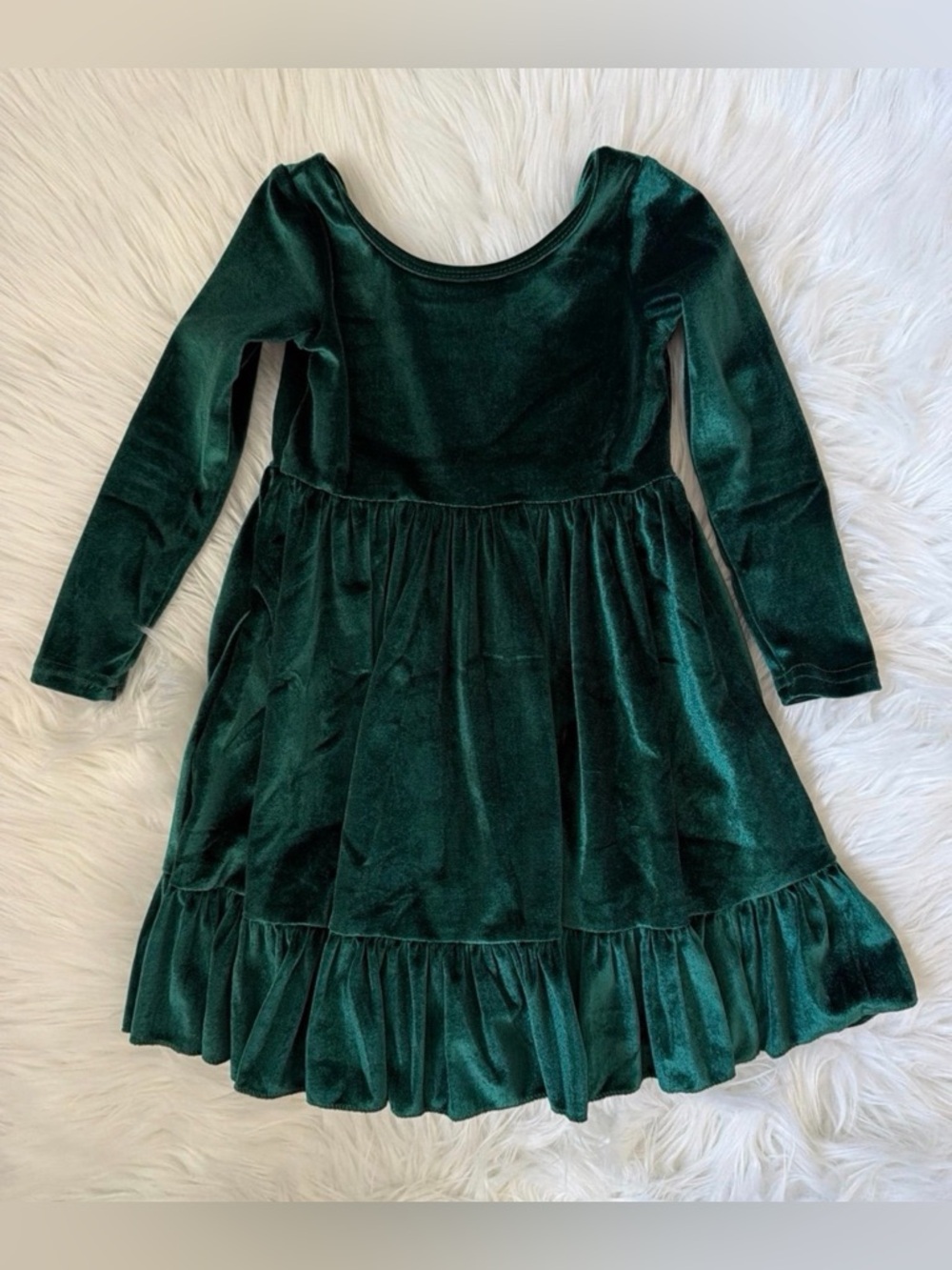 Elegant Girls' Emerald Green Velvet Ruffle-Hem Dress